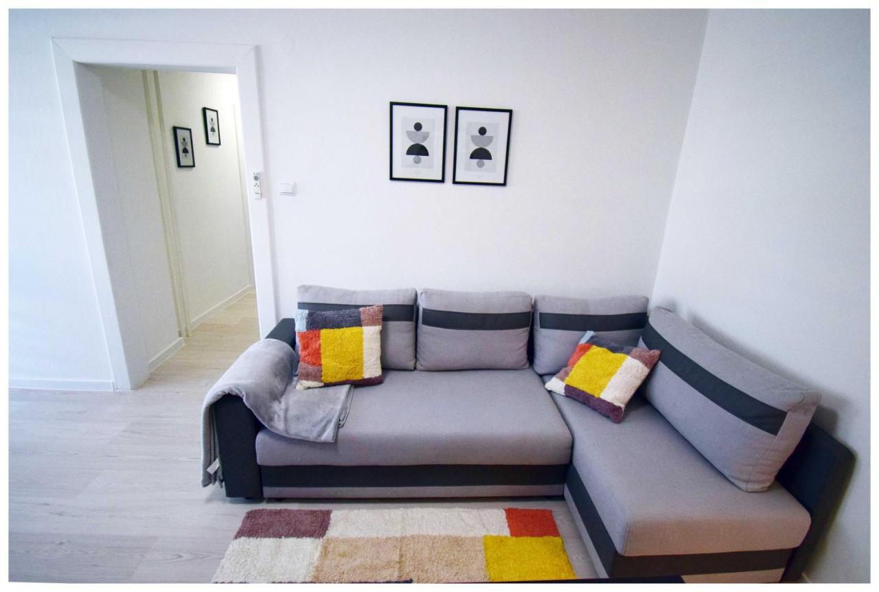 דירות Color24 Centrum Nisko מראה חיצוני תמונה