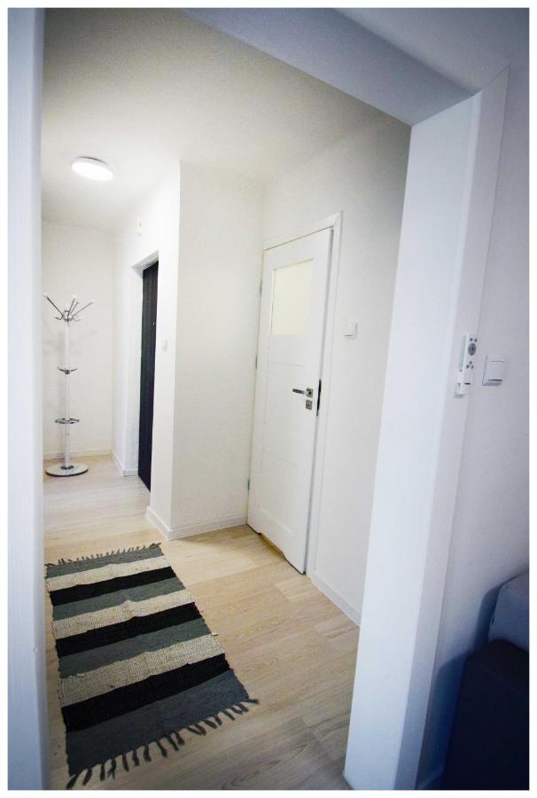דירות Color24 Centrum Nisko מראה חיצוני תמונה